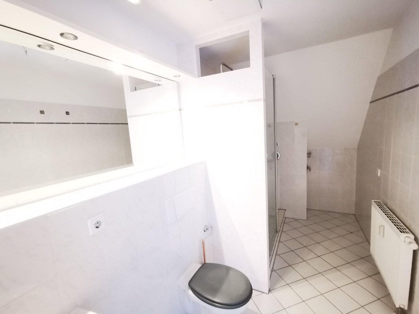 Pronájem bytu 3+1 84 m², Arthur-Bretschneider-Strasse 13, Chemnitz, Sasko Pronájem bytu 3+1 84 m², Arthur-Bretschneider-Strasse 13, Chemnitz, Sasko