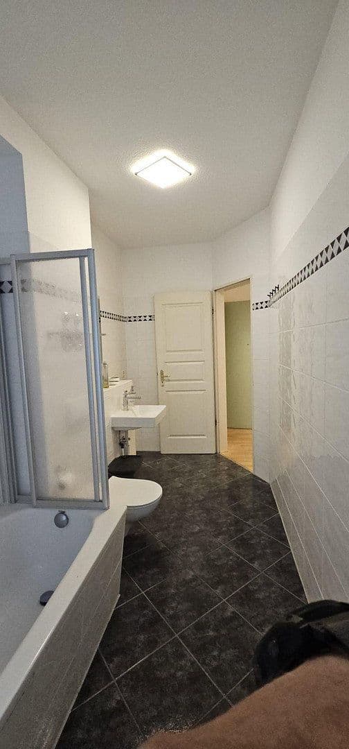 Prodej bytu 2+1 61 m², Berlin, Berlín Prodej bytu 2+1 61 m², Berlin, Berlín