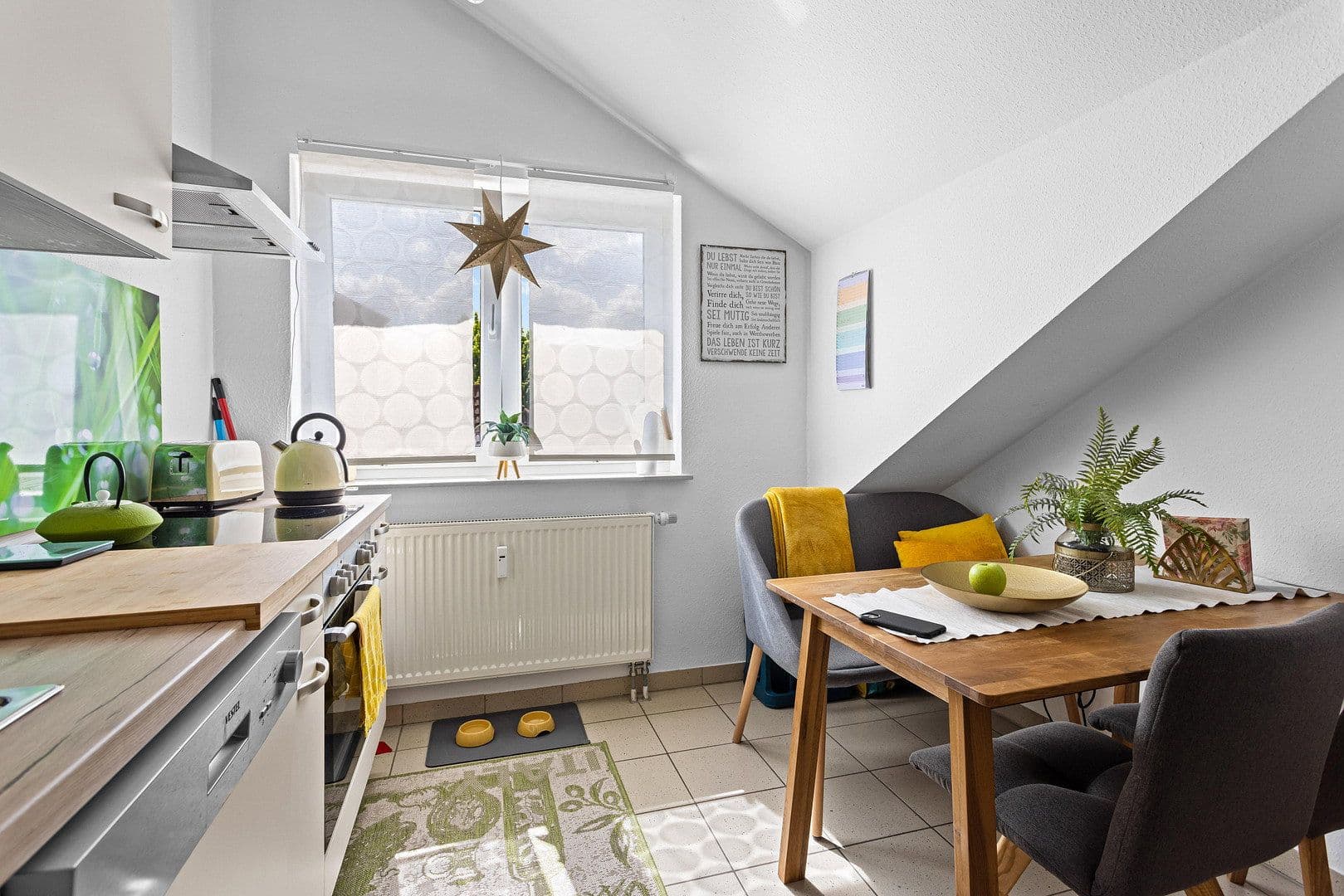 Prodej domu 750 m², pozemek 982 m², Bad Orb, Hessen Prodej domu 750 m², pozemek 982 m², Bad Orb, Hessen