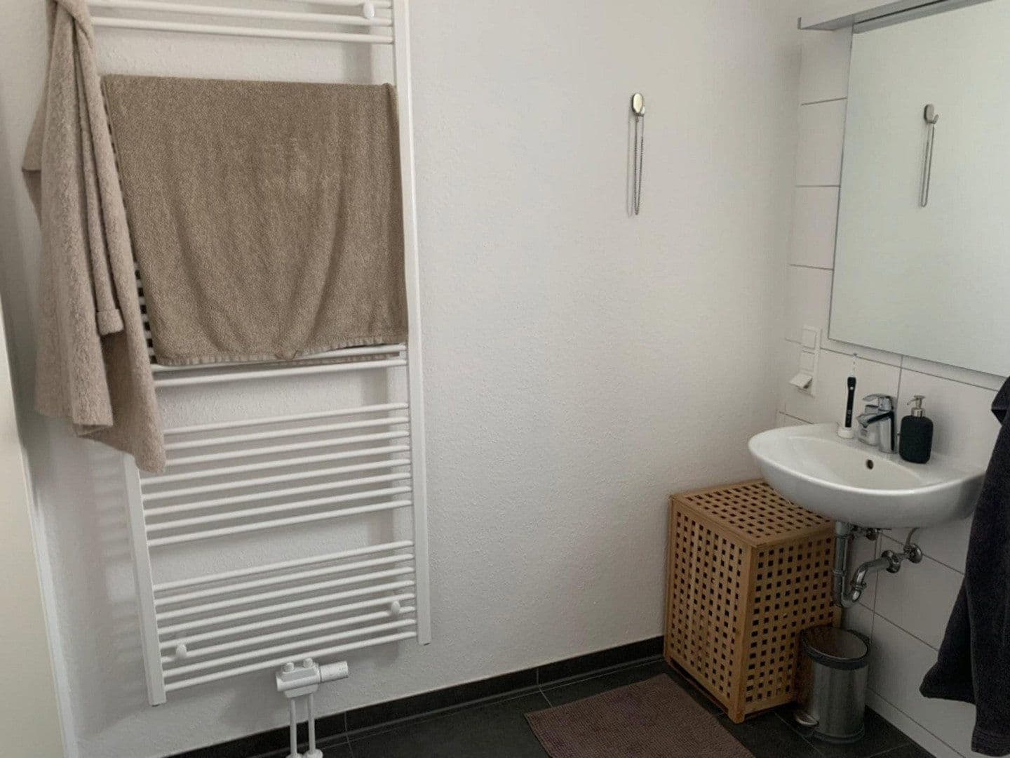 Pronájem bytu 1+1 38 m², Dietrichsweg 66a, Oldenburg, Dolní Sasko Pronájem bytu 1+1 38 m², Dietrichsweg 66a, Oldenburg, Dolní Sasko