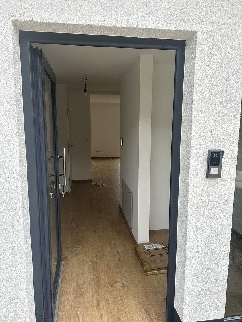 Prodej bytu 3+1 55 m², Petersberg, Hessen Prodej bytu 3+1 55 m², Petersberg, Hessen