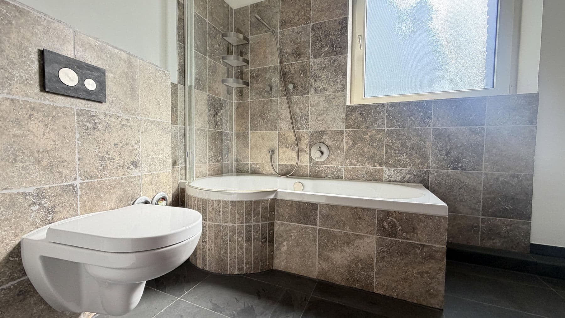 Prodej bytu 3+1 86 m², Mühlenkamp 12, Lüneburg, Dolní Sasko Prodej bytu 3+1 86 m², Mühlenkamp 12, Lüneburg, Dolní Sasko