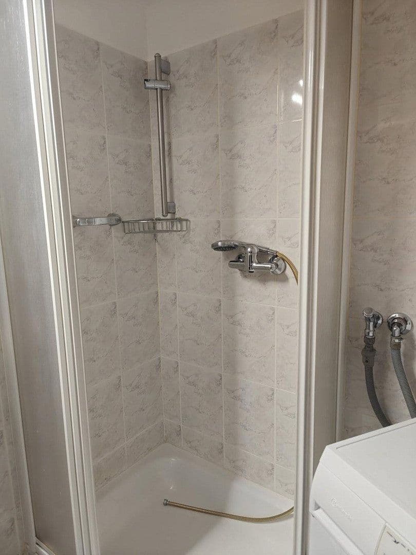 Pronájem bytu 1+1 30 m², Volhardstraße 10, Leverkusen, Severní Porýní-Vestfálsko Pronájem bytu 1+1 30 m², Volhardstraße 10, Leverkusen, Severní Porýní-Vestfálsko