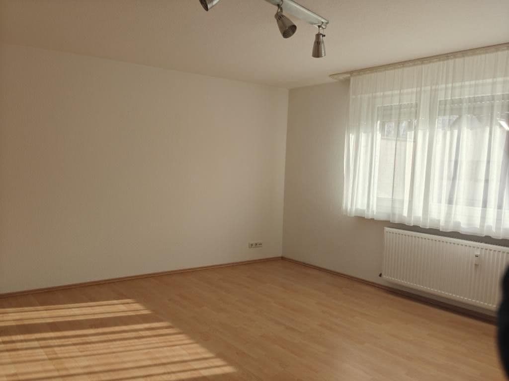 Pronájem bytu 1+1 30 m², Volhardstraße 10, Leverkusen, Severní Porýní-Vestfálsko Pronájem bytu 1+1 30 m², Volhardstraße 10, Leverkusen, Severní Porýní-Vestfálsko
