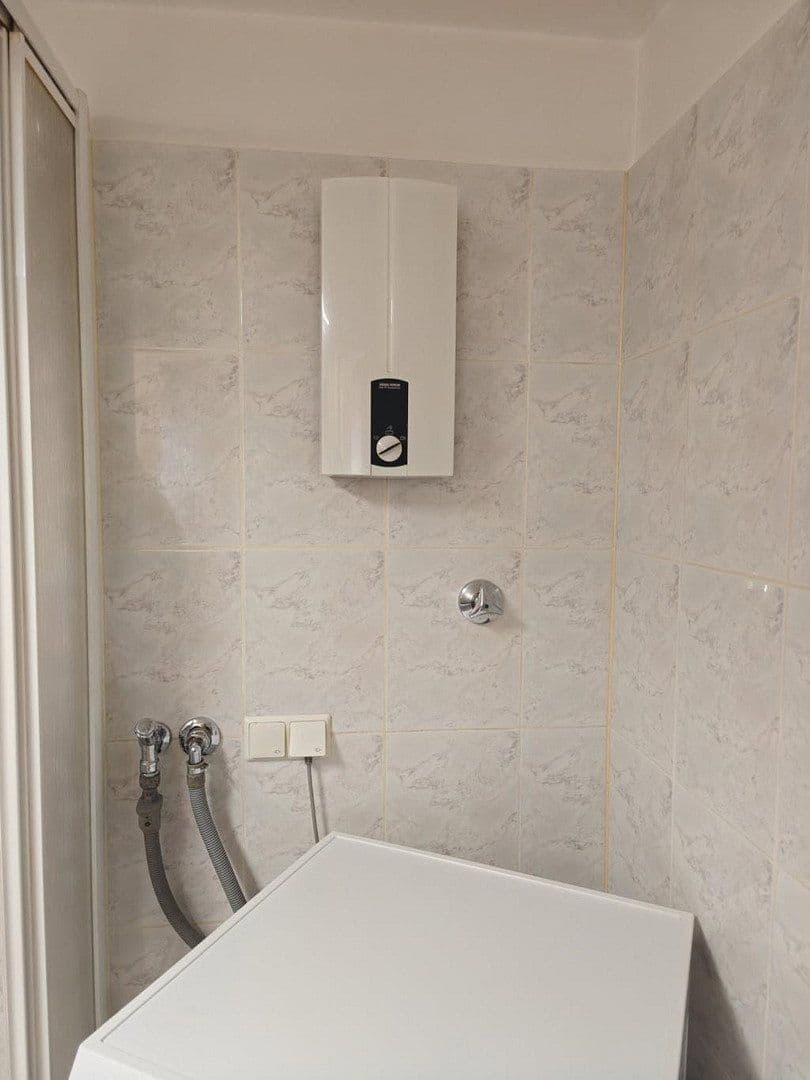 Pronájem bytu 1+1 30 m², Volhardstraße 10, Leverkusen, Severní Porýní-Vestfálsko Pronájem bytu 1+1 30 m², Volhardstraße 10, Leverkusen, Severní Porýní-Vestfálsko
