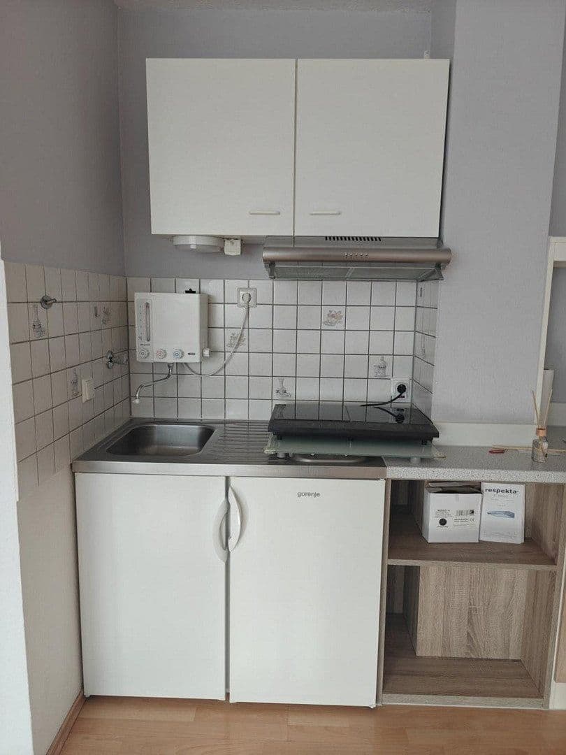 Pronájem bytu 1+1 30 m², Volhardstraße 10, Leverkusen, Severní Porýní-Vestfálsko Pronájem bytu 1+1 30 m², Volhardstraße 10, Leverkusen, Severní Porýní-Vestfálsko