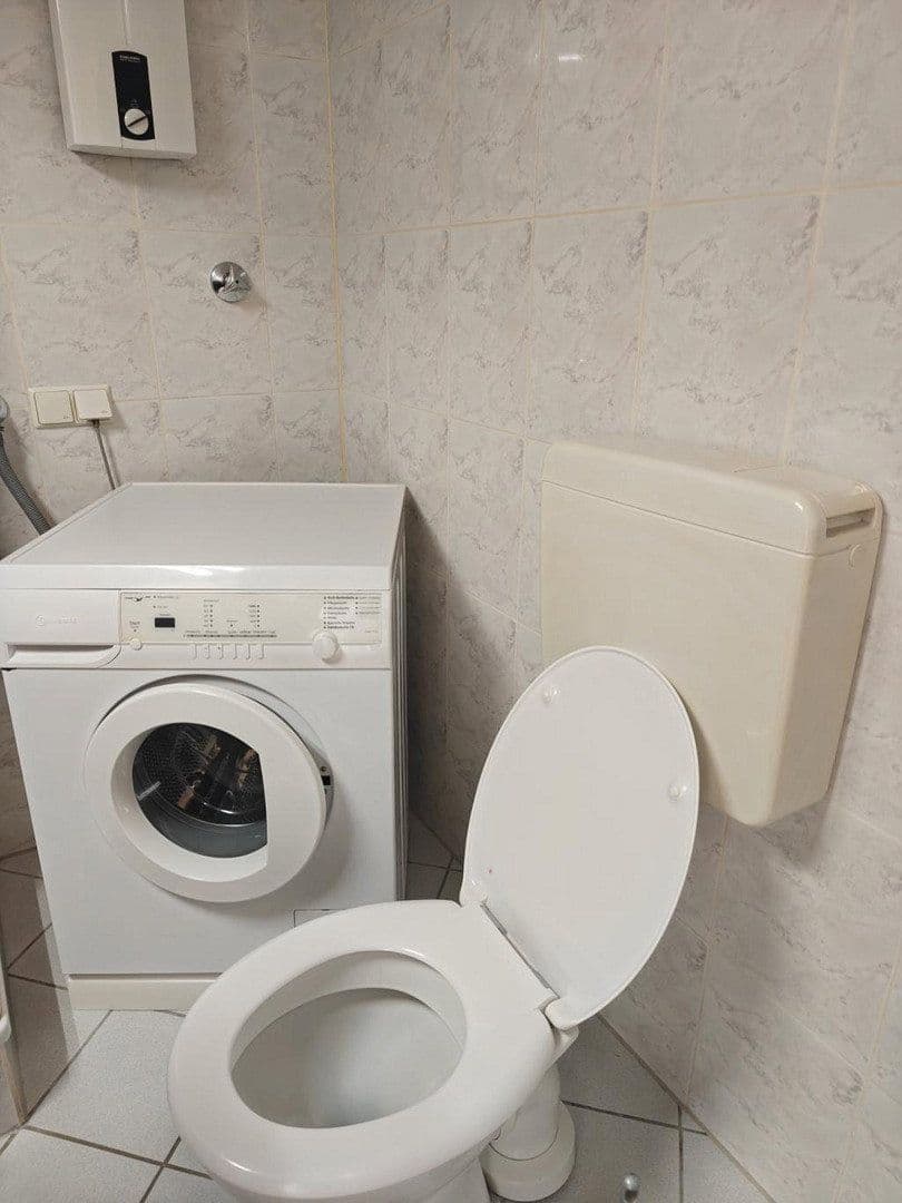 Pronájem bytu 1+1 30 m², Volhardstraße 10, Leverkusen, Severní Porýní-Vestfálsko Pronájem bytu 1+1 30 m², Volhardstraße 10, Leverkusen, Severní Porýní-Vestfálsko