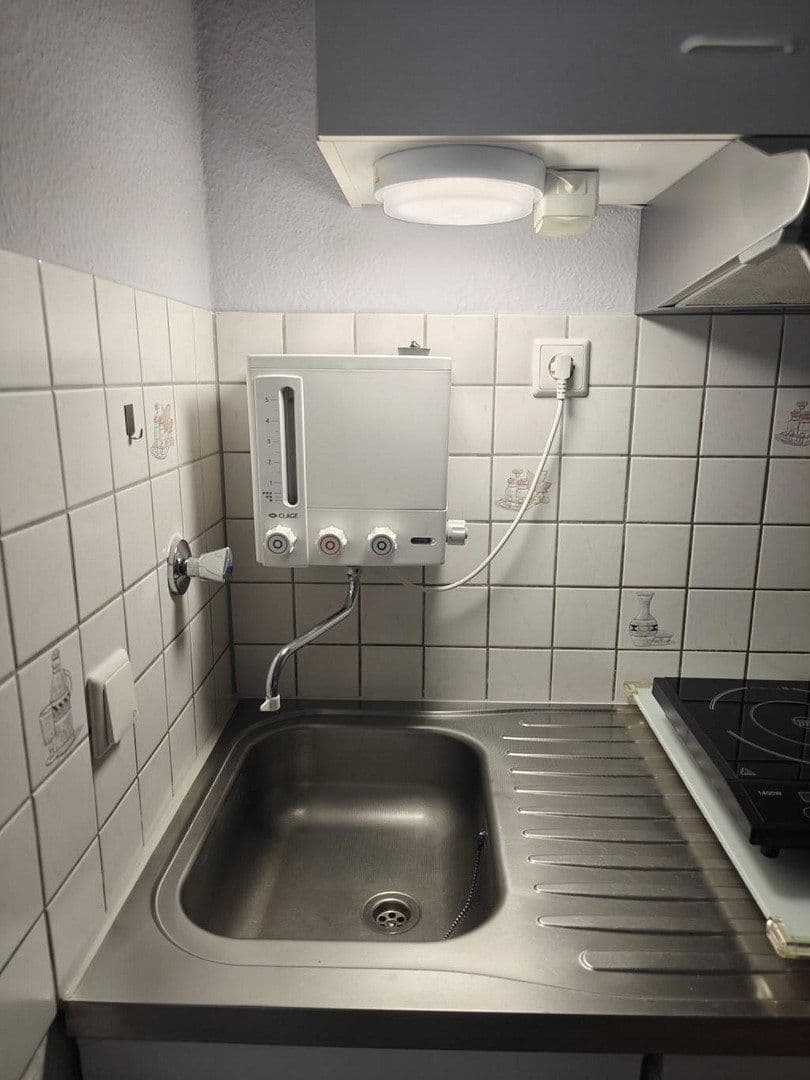 Pronájem bytu 1+1 30 m², Volhardstraße 10, Leverkusen, Severní Porýní-Vestfálsko Pronájem bytu 1+1 30 m², Volhardstraße 10, Leverkusen, Severní Porýní-Vestfálsko