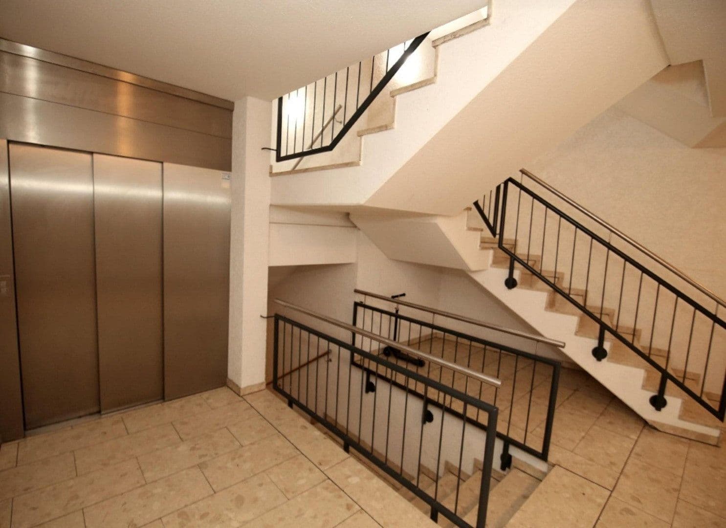 Pronájem bytu 1+kk 53 m², Wilhelm-Leuschner-Straße 47, Karlsruhe, Bádensko-Württembersko Pronájem bytu 1+kk 53 m², Wilhelm-Leuschner-Straße 47, Karlsruhe, Bádensko-Württembersko