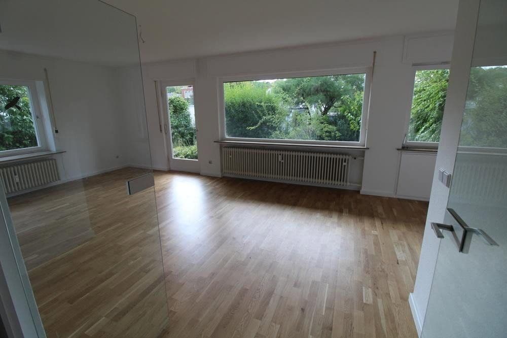 Pronájem bytu 3+1 104 m², Frankensteinerstr. 146, Darmstadt - Eberstadt, Hessen Pronájem bytu 3+1 104 m², Frankensteinerstr. 146, Darmstadt - Eberstadt, Hessen