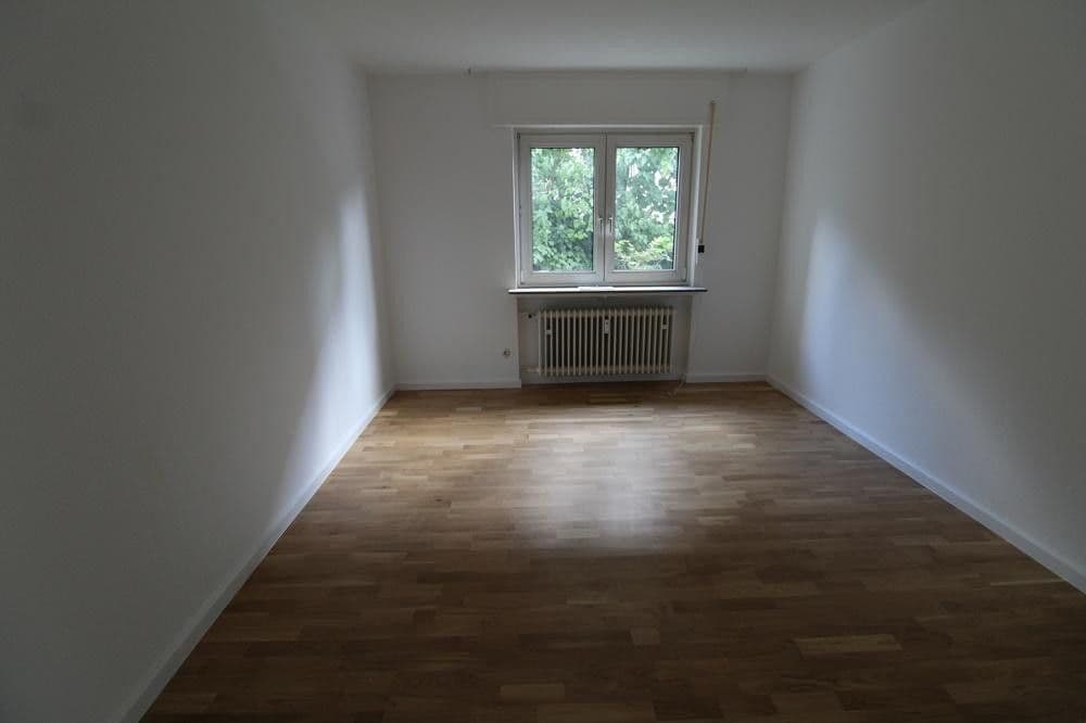 Pronájem bytu 3+1 104 m², Frankensteinerstr. 146, Darmstadt - Eberstadt, Hessen Pronájem bytu 3+1 104 m², Frankensteinerstr. 146, Darmstadt - Eberstadt, Hessen