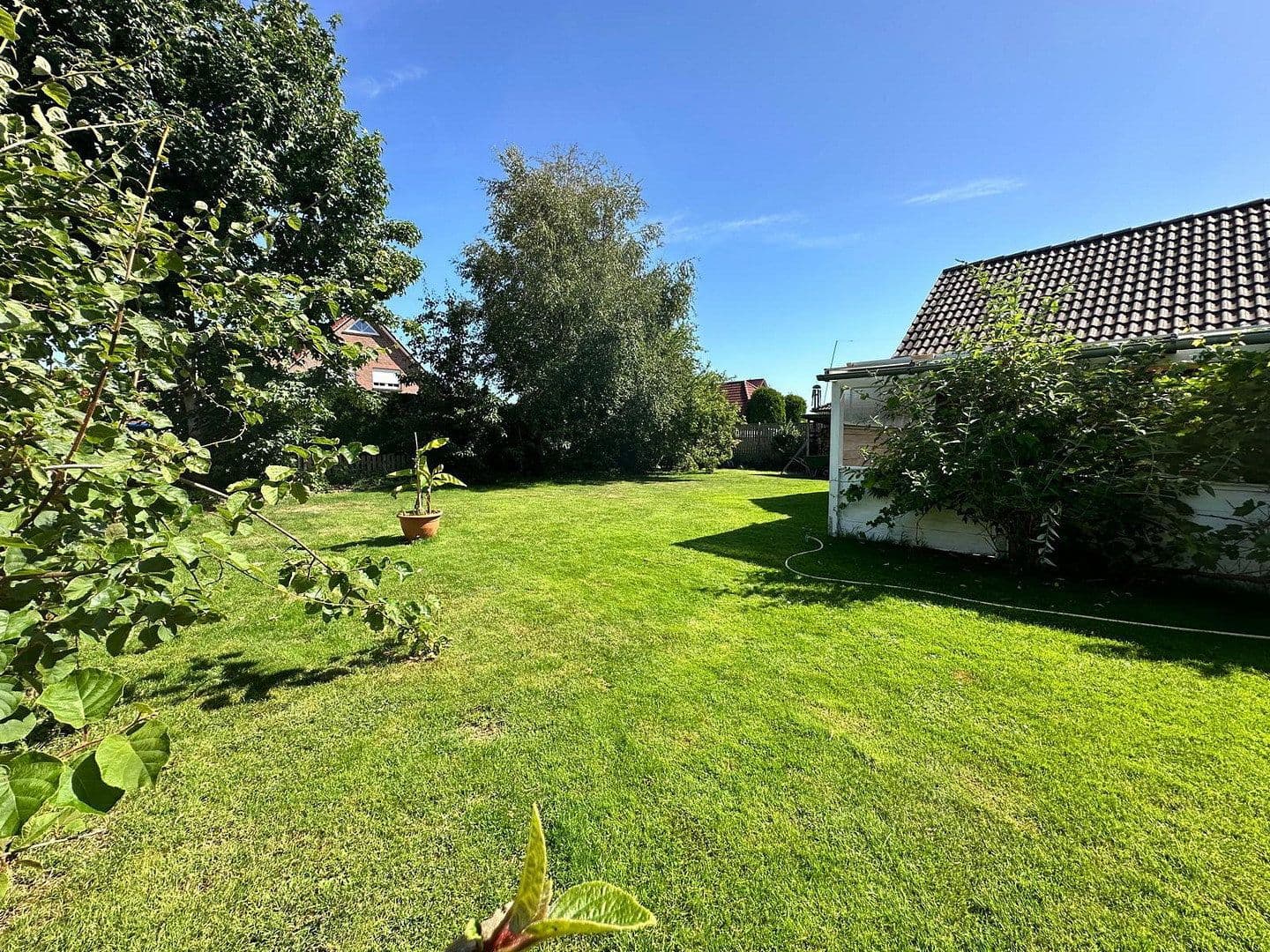 Prodej domu 160 m², pozemek 797 m², Westerholt, Dolní Sasko Prodej domu 160 m², pozemek 797 m², Westerholt, Dolní Sasko