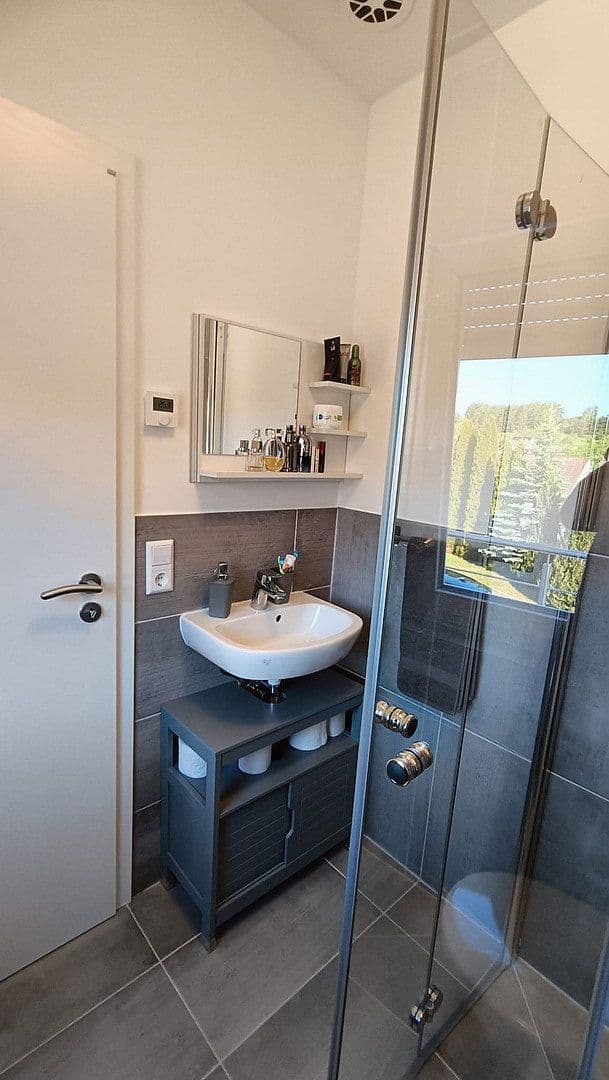 Prodej domu 112 m², pozemek 439 m², Haiterbach, Bádensko-Württembersko Prodej domu 112 m², pozemek 439 m², Haiterbach, Bádensko-Württembersko