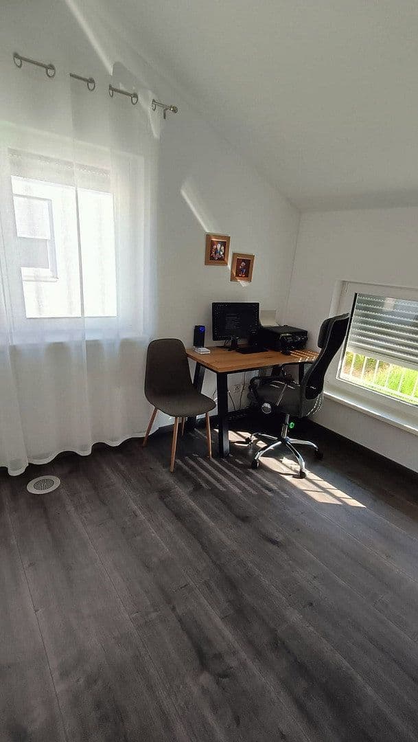 Prodej domu 112 m², pozemek 439 m², Haiterbach, Bádensko-Württembersko Prodej domu 112 m², pozemek 439 m², Haiterbach, Bádensko-Württembersko
