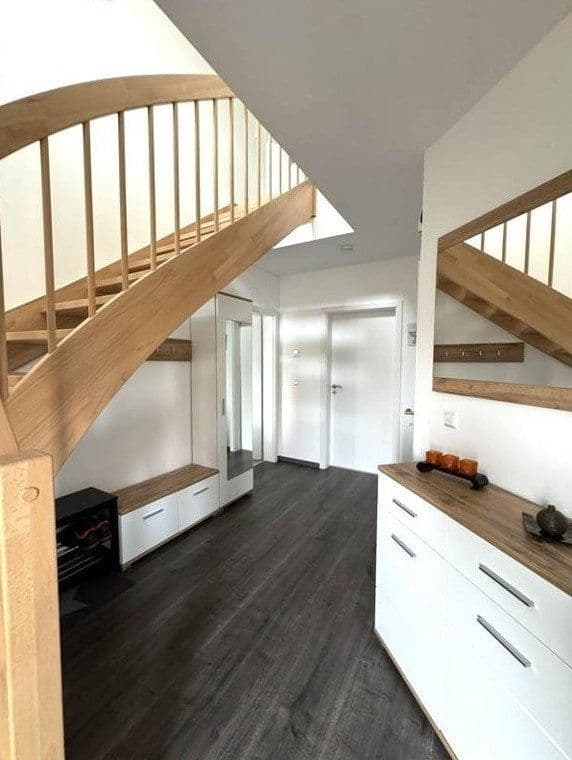Prodej domu 112 m², pozemek 439 m², Haiterbach, Bádensko-Württembersko Prodej domu 112 m², pozemek 439 m², Haiterbach, Bádensko-Württembersko