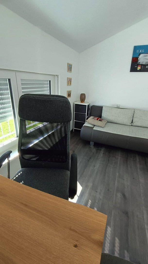 Prodej domu 112 m², pozemek 439 m², Haiterbach, Bádensko-Württembersko Prodej domu 112 m², pozemek 439 m², Haiterbach, Bádensko-Württembersko
