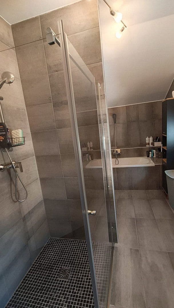 Prodej domu 112 m², pozemek 439 m², Haiterbach, Bádensko-Württembersko Prodej domu 112 m², pozemek 439 m², Haiterbach, Bádensko-Württembersko