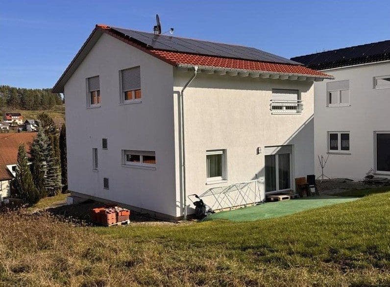 Prodej domu 112 m², pozemek 439 m², Haiterbach, Bádensko-Württembersko Prodej domu 112 m², pozemek 439 m², Haiterbach, Bádensko-Württembersko