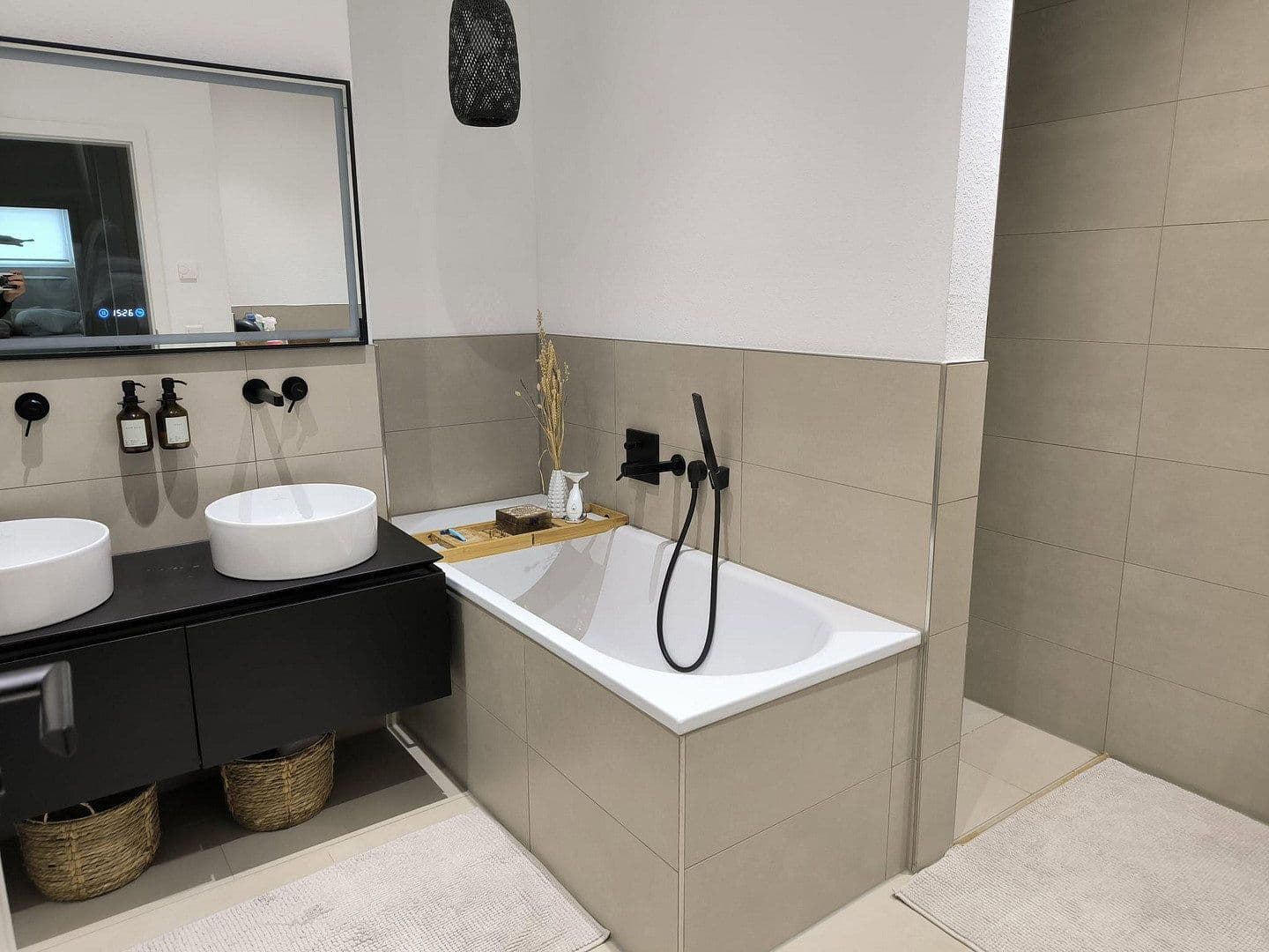 Prodej bytu 5+1 145 m², Niedernhausen, Hessen Prodej bytu 5+1 145 m², Niedernhausen, Hessen