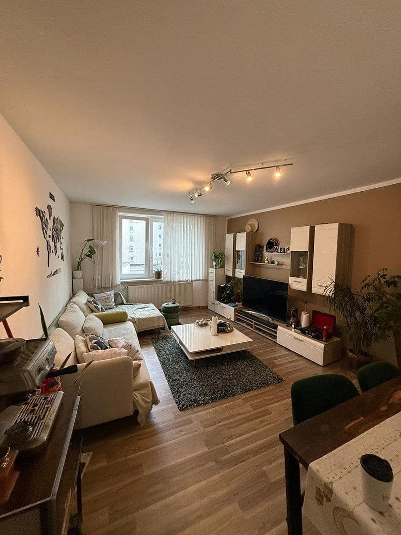 Pronájem bytu 2+1 45 m², Köln, Severní Porýní-Vestfálsko Pronájem bytu 2+1 45 m², Köln, Severní Porýní-Vestfálsko