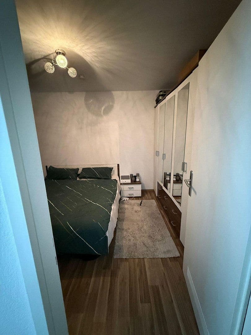 Pronájem bytu 2+1 45 m², Köln, Severní Porýní-Vestfálsko Pronájem bytu 2+1 45 m², Köln, Severní Porýní-Vestfálsko
