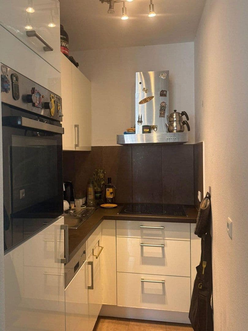 Pronájem bytu 2+1 45 m², Köln, Severní Porýní-Vestfálsko Pronájem bytu 2+1 45 m², Köln, Severní Porýní-Vestfálsko