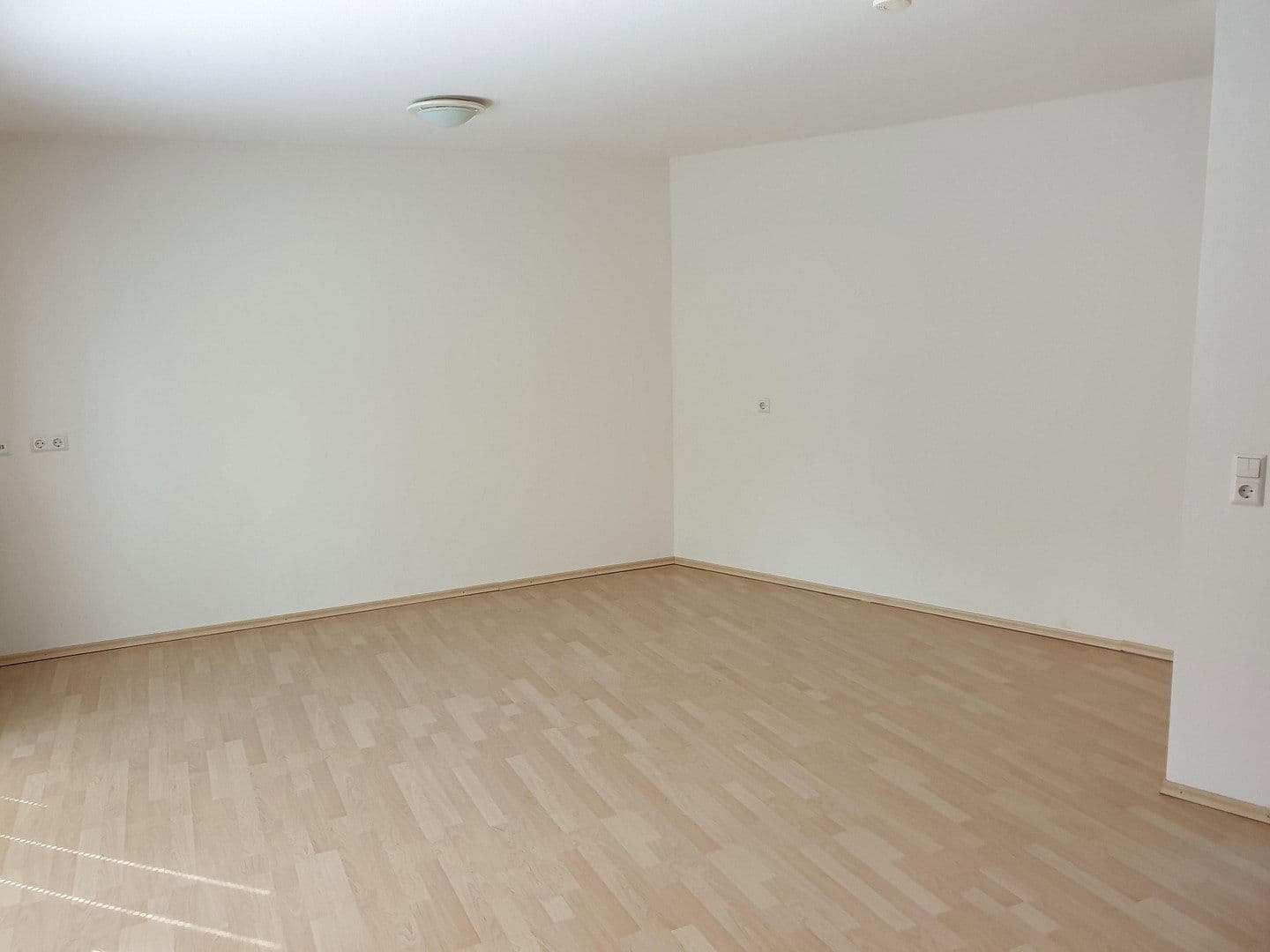 Pronájem bytu 1+1 26 m², Curfeßstraße 35, Aalen, Bádensko-Württembersko Pronájem bytu 1+1 26 m², Curfeßstraße 35, Aalen, Bádensko-Württembersko
