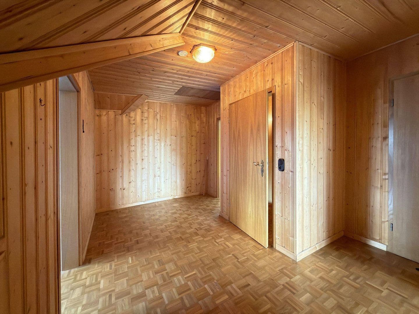 Prodej domu 183 m², pozemek 728 m², Lindewitt, Šlesvicko-Holštýnsko Prodej domu 183 m², pozemek 728 m², Lindewitt, Šlesvicko-Holštýnsko