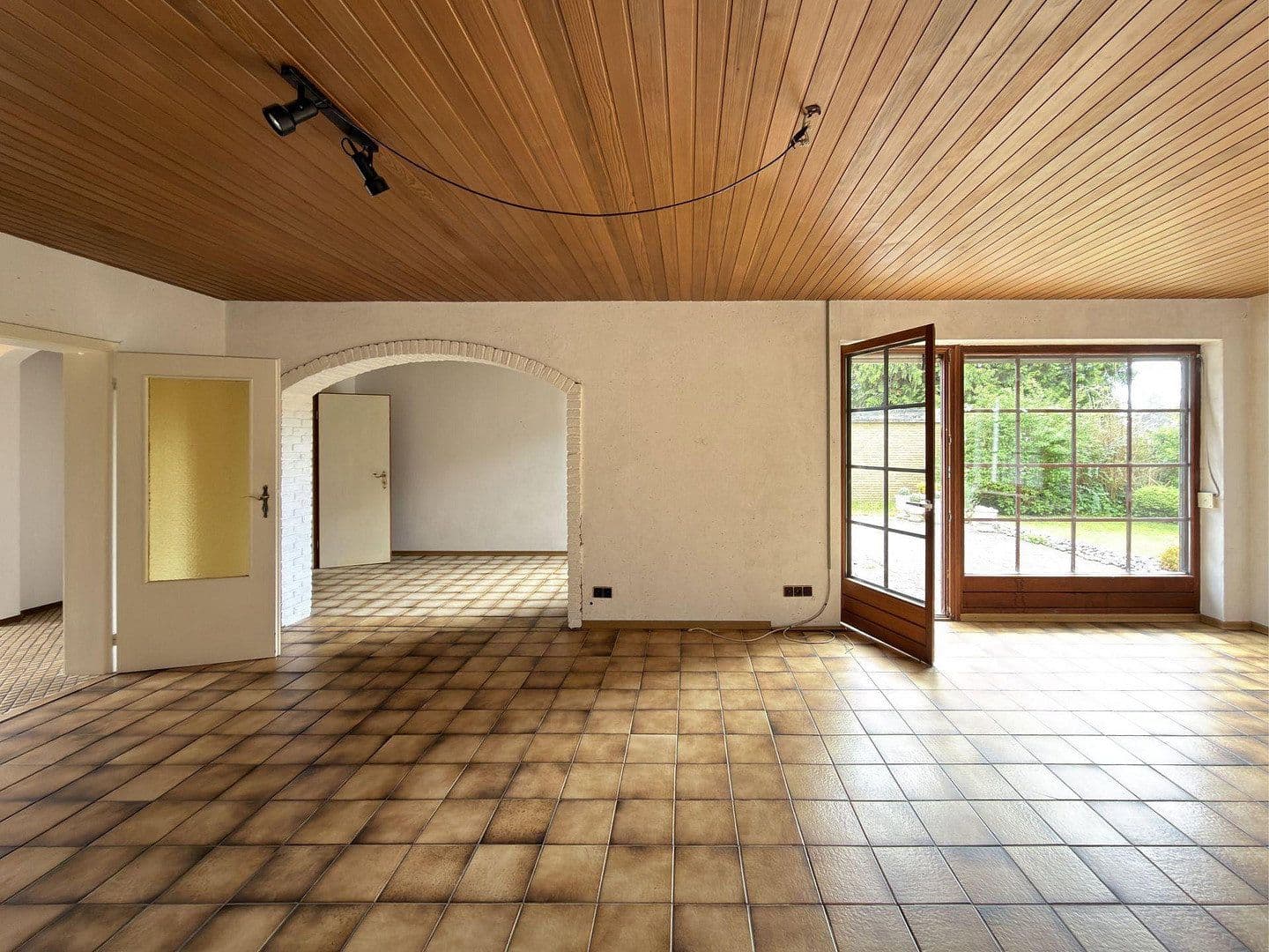 Prodej domu 183 m², pozemek 728 m², Lindewitt, Šlesvicko-Holštýnsko Prodej domu 183 m², pozemek 728 m², Lindewitt, Šlesvicko-Holštýnsko