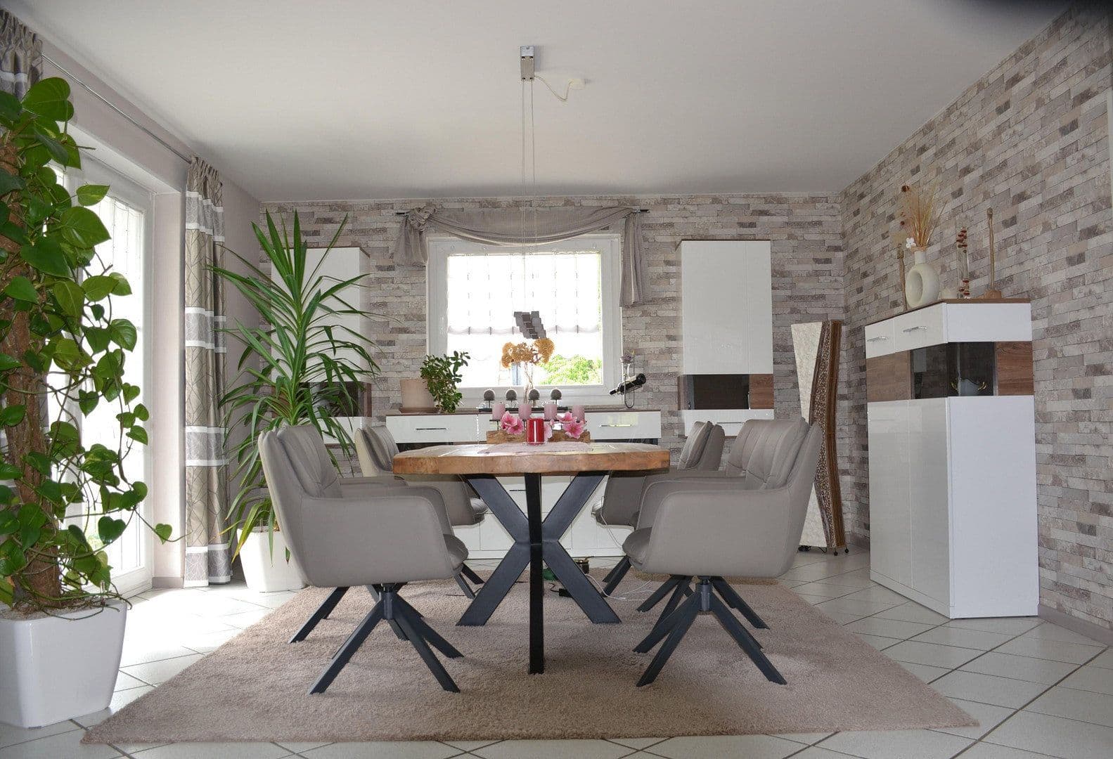 Prodej domu 145 m², pozemek 886 m², Ried, Bavorsko Prodej domu 145 m², pozemek 886 m², Ried, Bavorsko