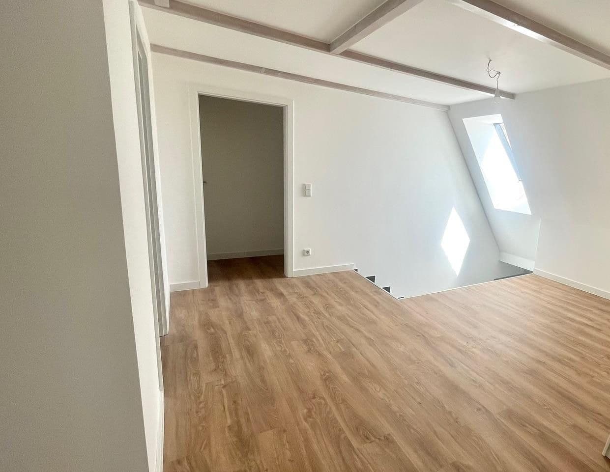 Pronájem bytu 4+1 124 m², Hollern-Twielenfleth, Dolní Sasko Pronájem bytu 4+1 124 m², Hollern-Twielenfleth, Dolní Sasko