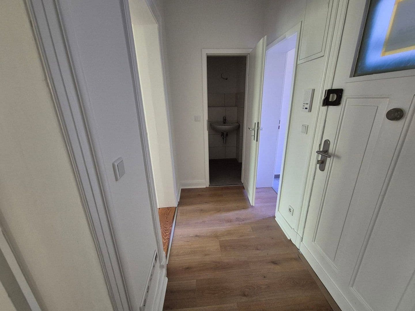 Pronájem bytu 2+1 47 m², Projensdorfer Str. 36, Kiel, Šlesvicko-Holštýnsko Pronájem bytu 2+1 47 m², Projensdorfer Str. 36, Kiel, Šlesvicko-Holštýnsko