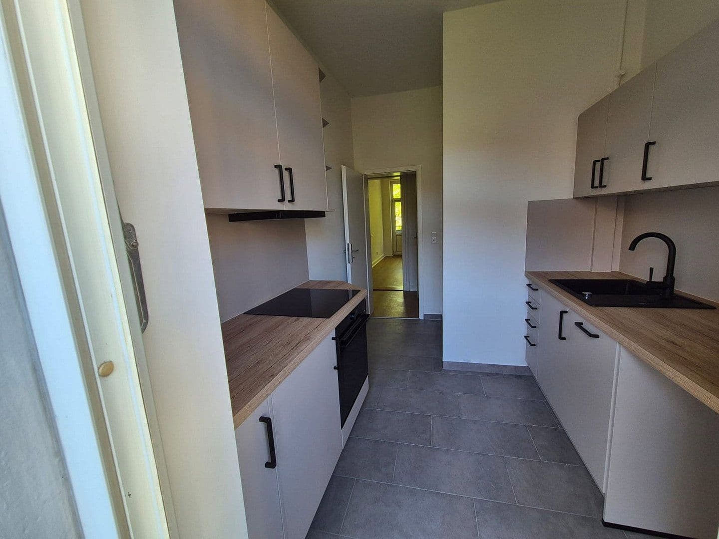 Pronájem bytu 2+1 47 m², Projensdorfer Str. 36, Kiel, Šlesvicko-Holštýnsko Pronájem bytu 2+1 47 m², Projensdorfer Str. 36, Kiel, Šlesvicko-Holštýnsko
