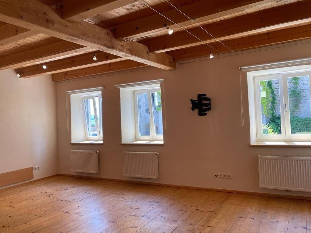 Pronájem bytu 1+1 35 m², Frauenberg 9, Krems, Dolní Rakousko Pronájem bytu 1+1 35 m², Frauenberg 9, Krems, Dolní Rakousko