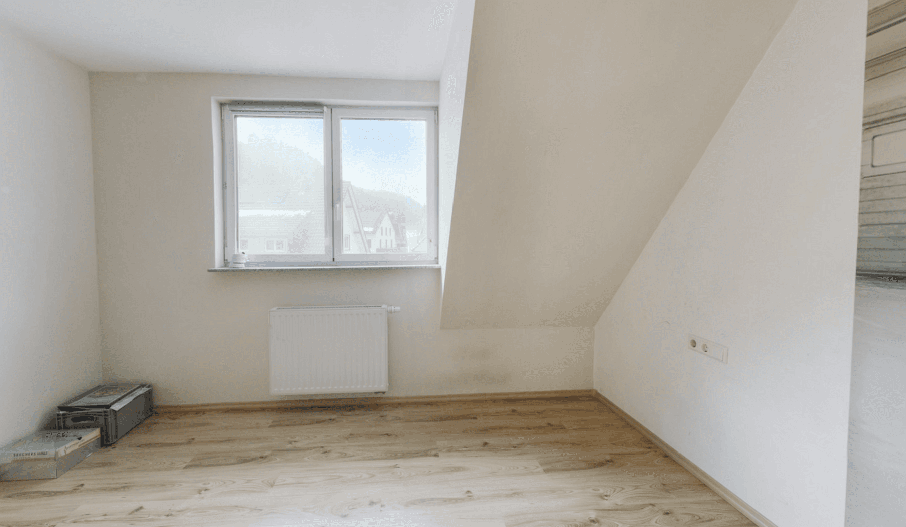 Pronájem bytu 4+1 100 m², Mühlweg 5, Epfendorf, Bádensko-Württembersko Pronájem bytu 4+1 100 m², Mühlweg 5, Epfendorf, Bádensko-Württembersko