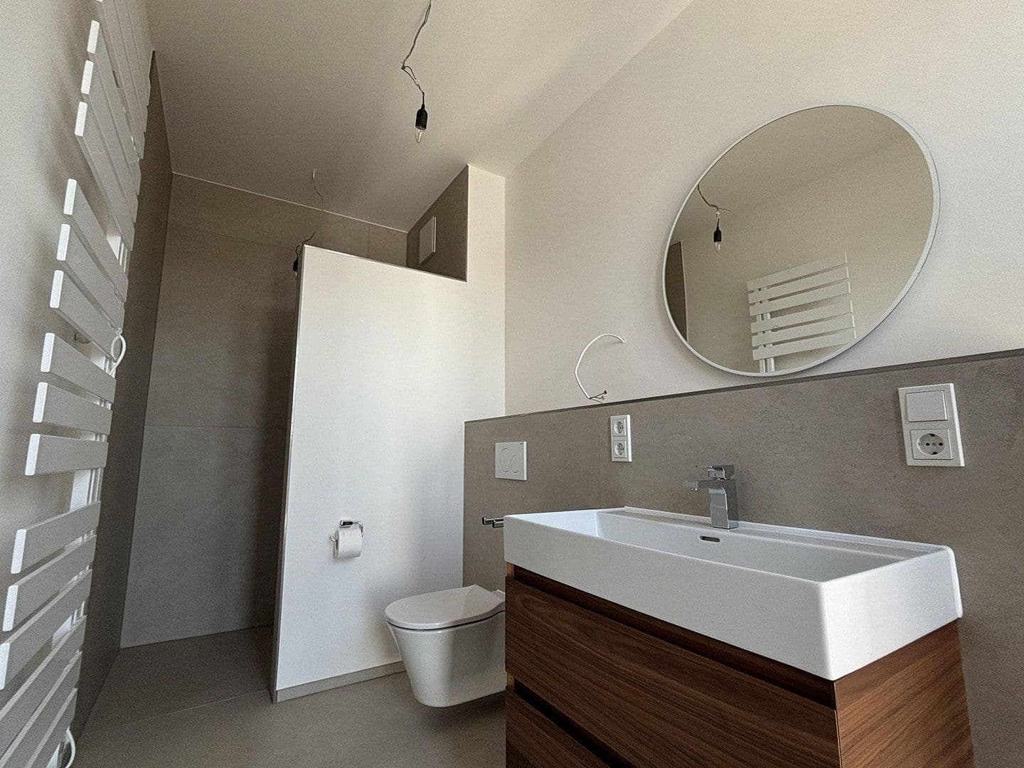 Pronájem bytu 3+1 138 m², Saarburg, Porýní-Falc Pronájem bytu 3+1 138 m², Saarburg, Porýní-Falc