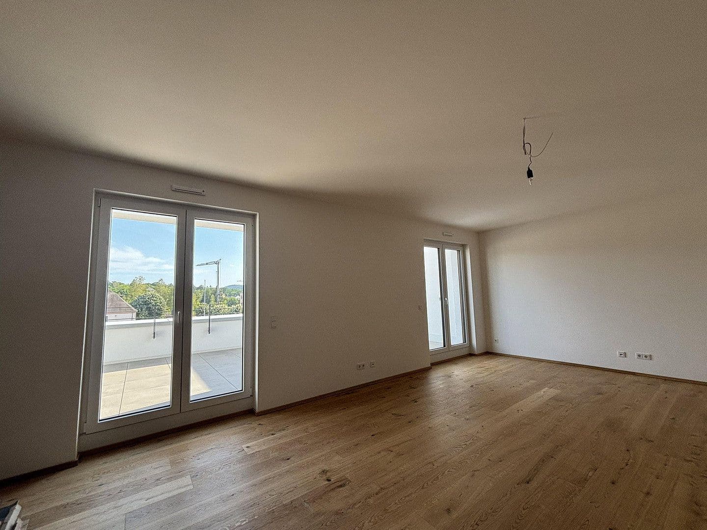 Pronájem bytu 3+1 138 m², Saarburg, Porýní-Falc Pronájem bytu 3+1 138 m², Saarburg, Porýní-Falc