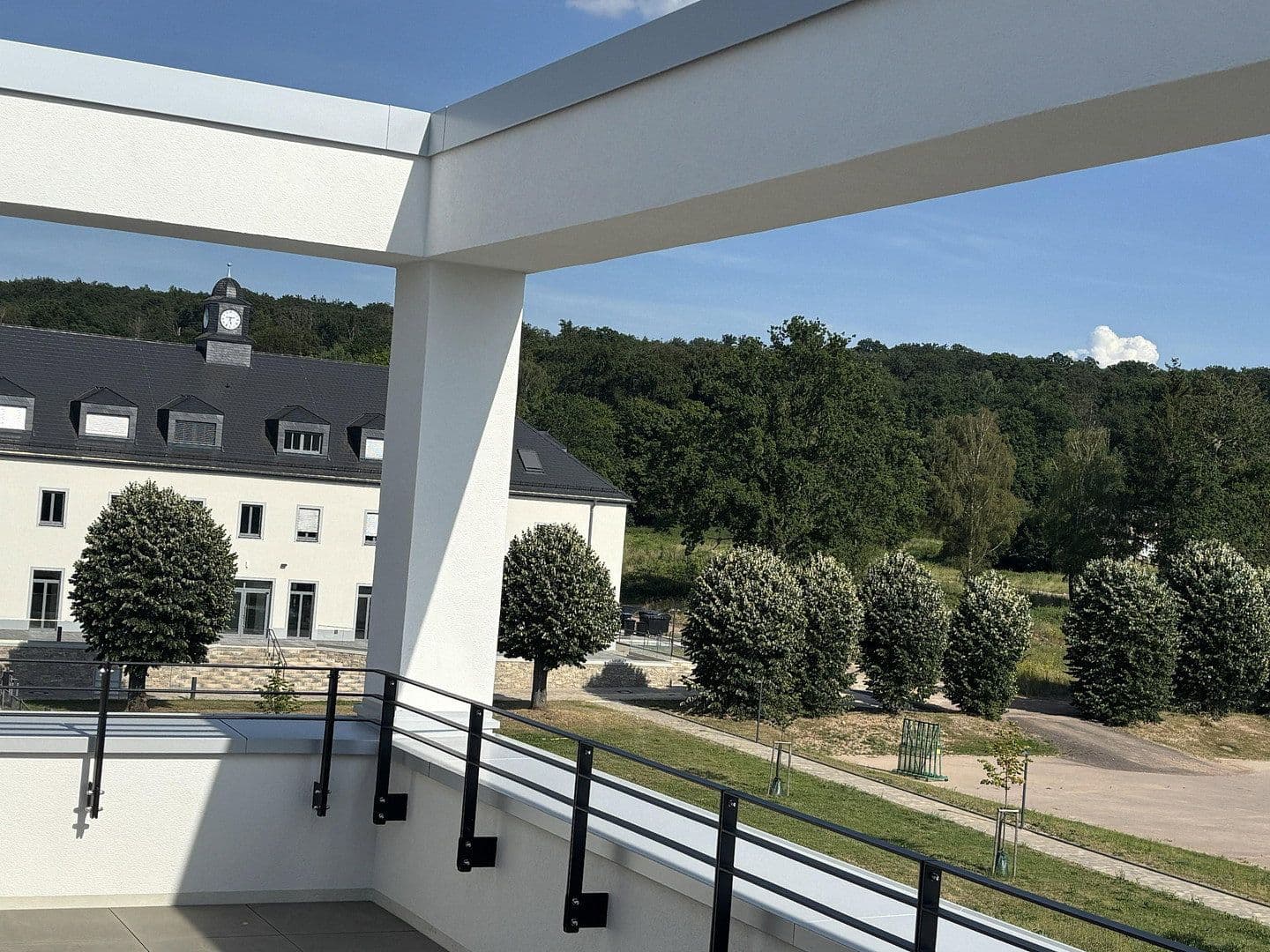 Pronájem bytu 3+1 138 m², Saarburg, Porýní-Falc Pronájem bytu 3+1 138 m², Saarburg, Porýní-Falc