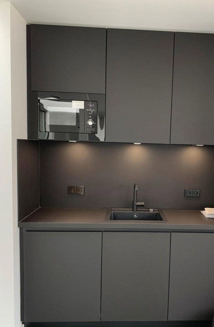 Pronájem kanceláře 135 m², Stuttgart, Bádensko-Württembersko Pronájem kanceláře 135 m², Stuttgart, Bádensko-Württembersko