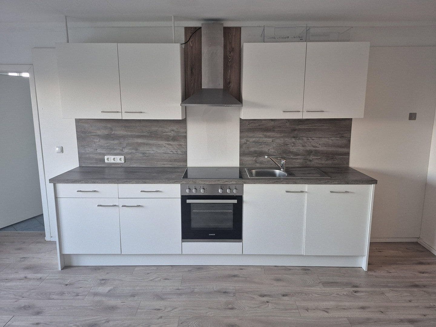 Pronájem bytu 5+1 160 m², Dorfstraße 20, Siebenbäumen, Šlesvicko-Holštýnsko Pronájem bytu 5+1 160 m², Dorfstraße 20, Siebenbäumen, Šlesvicko-Holštýnsko