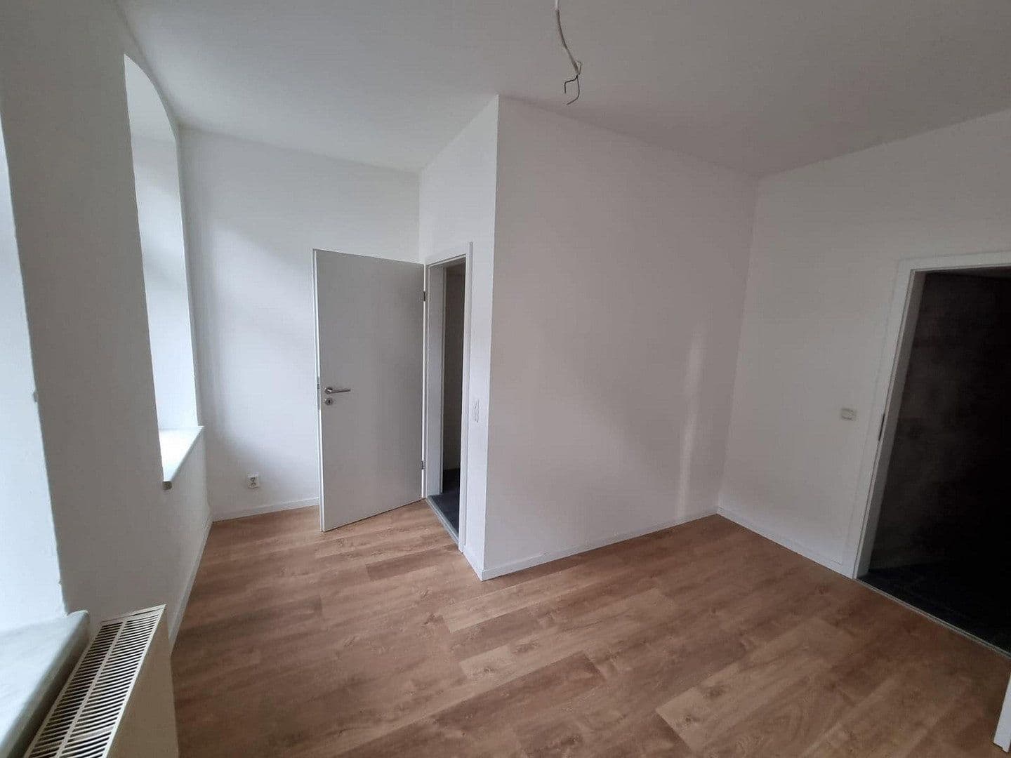 Pronájem bytu 1+1 43 m², Arnstadt, Durynsko Pronájem bytu 1+1 43 m², Arnstadt, Durynsko