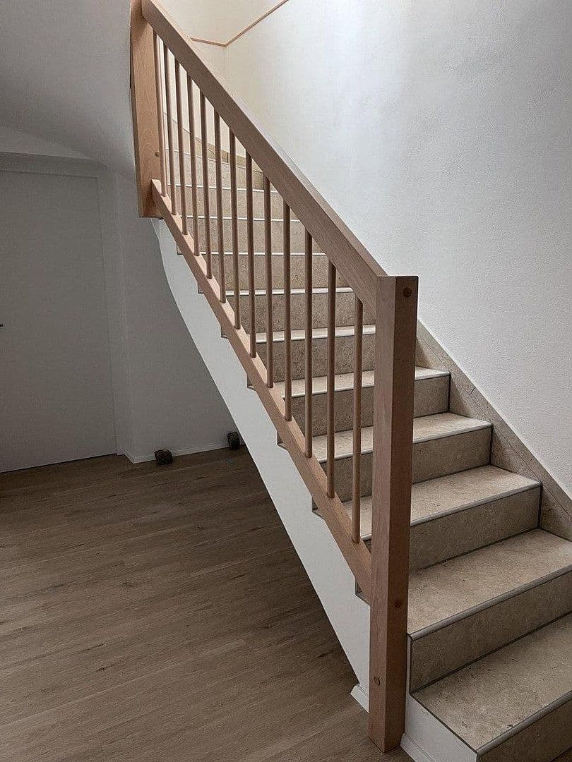 Pronájem domu 140 m², pozemek 3.000 m², Eibenberger Str 25A, Burkhardtsdorf, Sasko Pronájem domu 140 m², pozemek 3.000 m², Eibenberger Str 25A, Burkhardtsdorf, Sasko