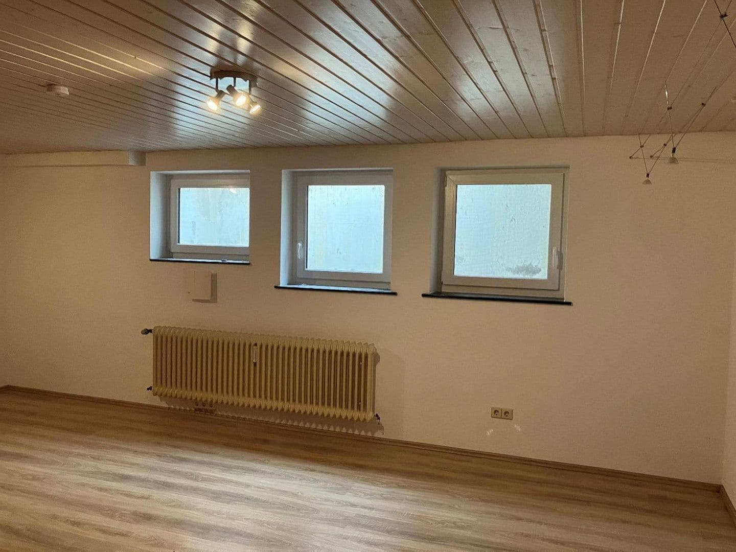 Prodej bytu 5+kk 145 m², Wyhl, Bádensko-Württembersko Prodej bytu 5+kk 145 m², Wyhl, Bádensko-Württembersko