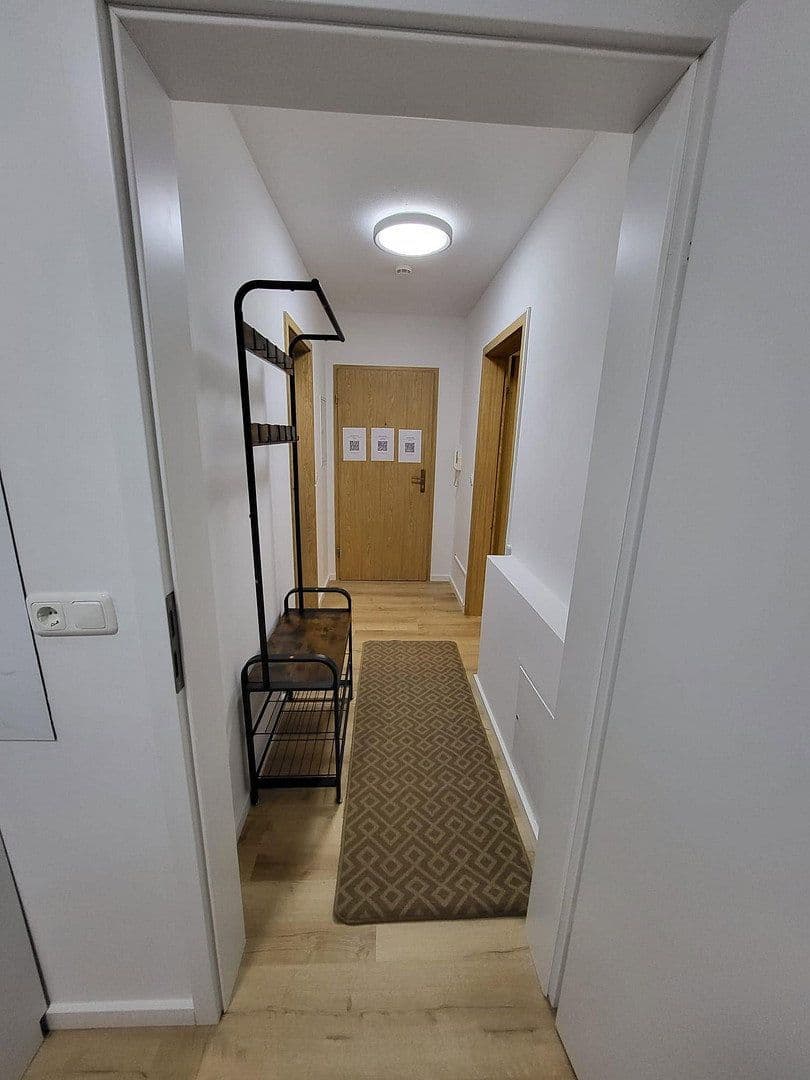 Pronájem bytu 1+1 41 m², Berg b.Neumarkt i.d.OPf., Bavorsko Pronájem bytu 1+1 41 m², Berg b.Neumarkt i.d.OPf., Bavorsko