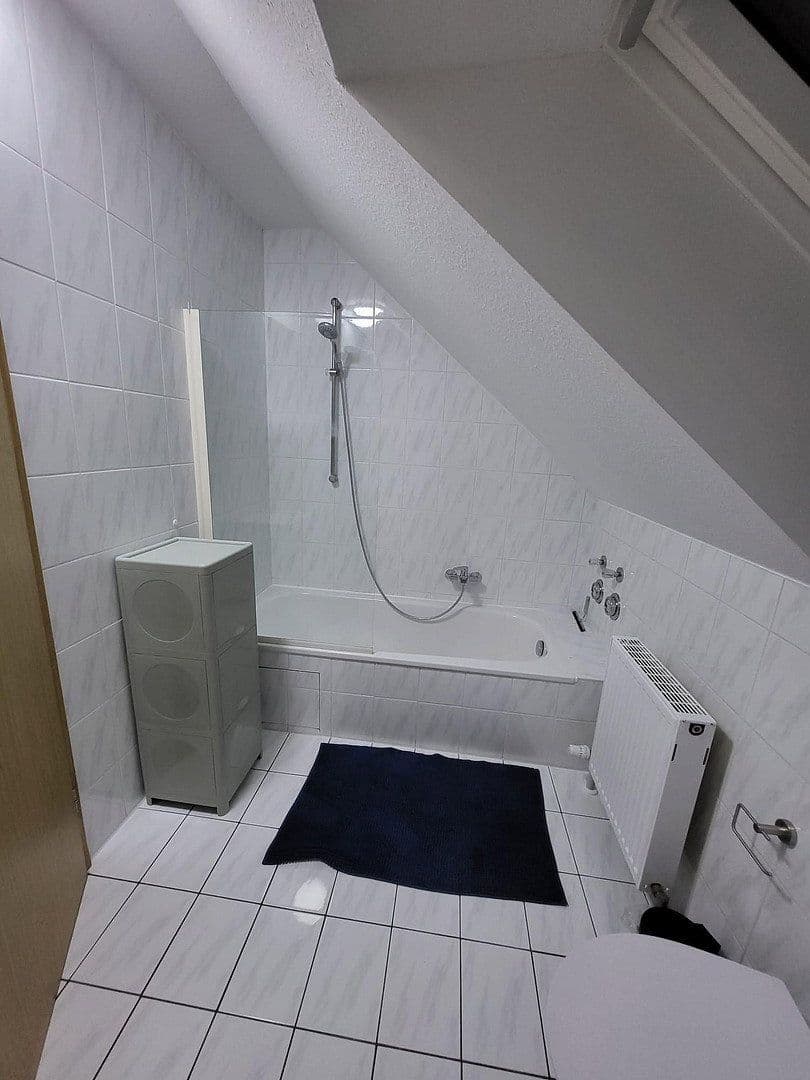 Pronájem bytu 1+1 41 m², Berg b.Neumarkt i.d.OPf., Bavorsko Pronájem bytu 1+1 41 m², Berg b.Neumarkt i.d.OPf., Bavorsko