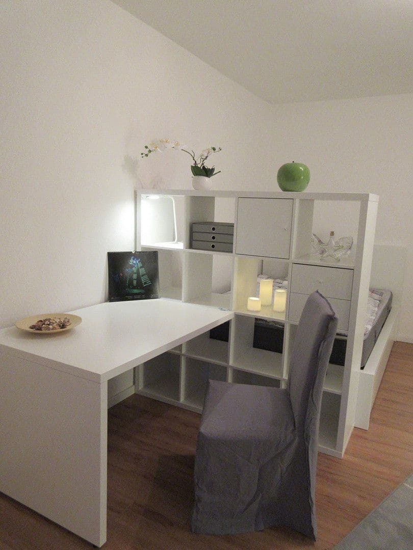Pronájem bytu 1+1 37 m², Berlin-Steglitz, Berlín Pronájem bytu 1+1 37 m², Berlin-Steglitz, Berlín