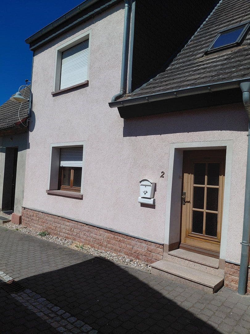 Prodej domu 85 m², pozemek 233 m², Zerbst/Anhalt, Sasko-Anhaltsko Prodej domu 85 m², pozemek 233 m², Zerbst/Anhalt, Sasko-Anhaltsko