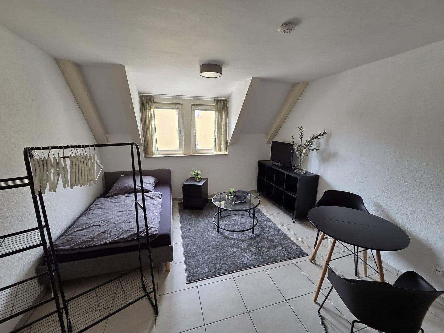 Pronájem bytu 1+1 22 m², Heilbronn, Bádensko-Württembersko Pronájem bytu 1+1 22 m², Heilbronn, Bádensko-Württembersko