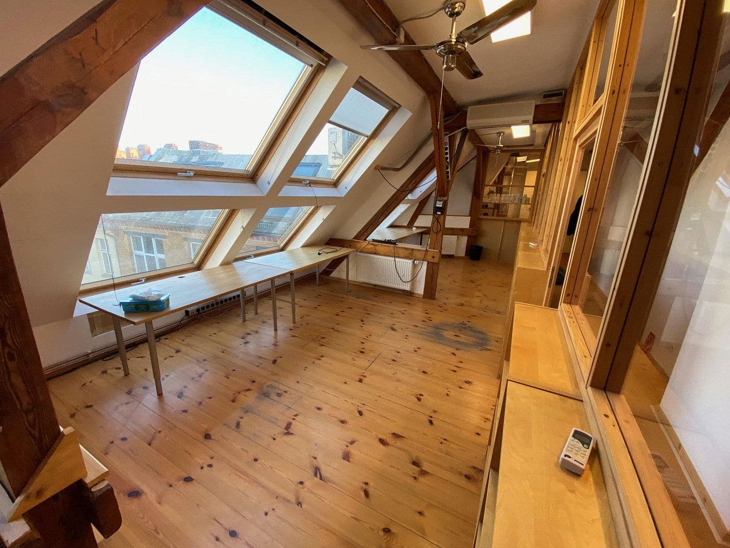 Prodej bytu 7+1 205 m², Berlin, Berlín Prodej bytu 7+1 205 m², Berlin, Berlín