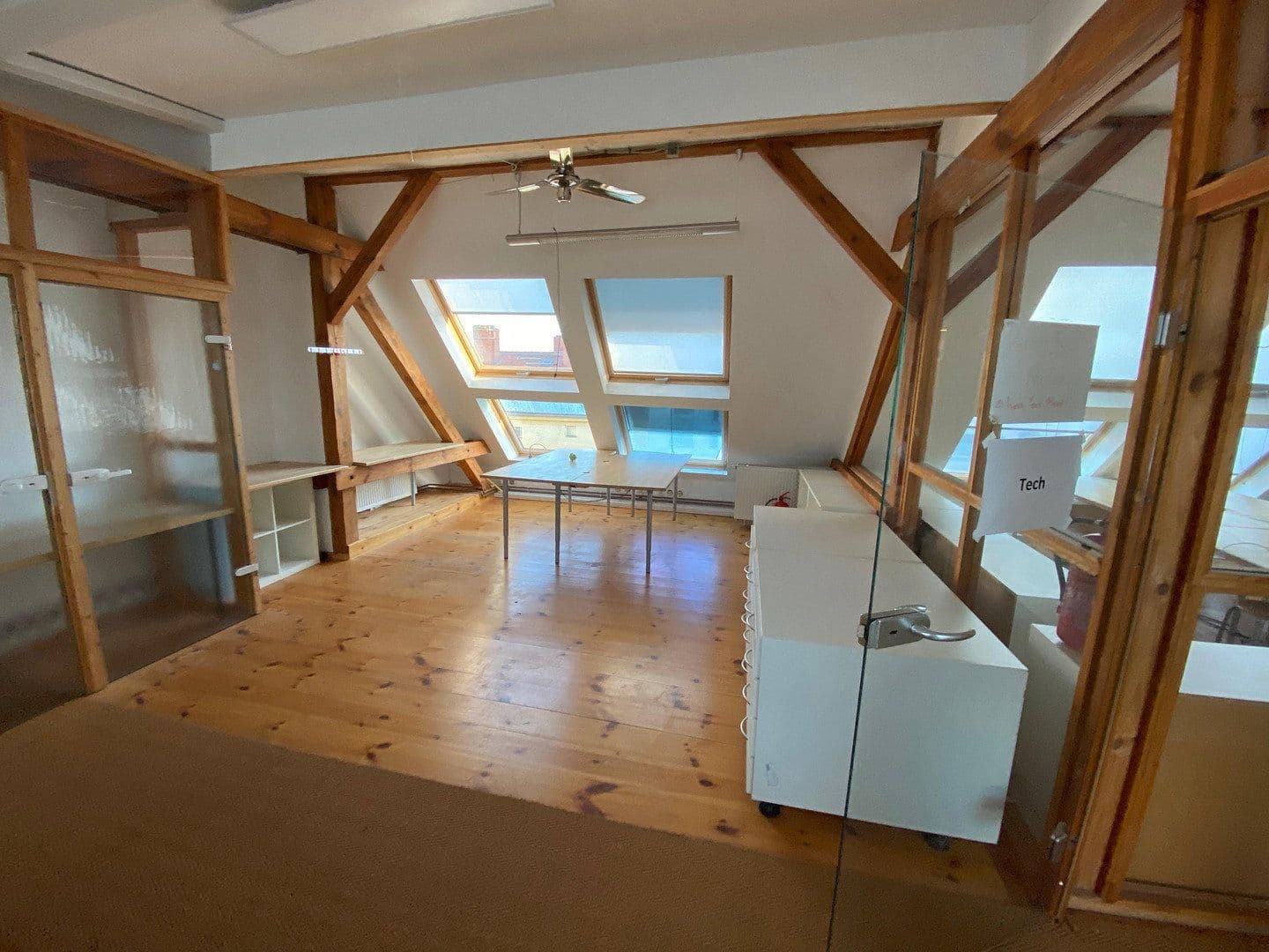 Prodej bytu 7+1 205 m², Berlin, Berlín Prodej bytu 7+1 205 m², Berlin, Berlín